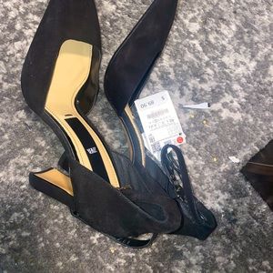 Black heels with strap